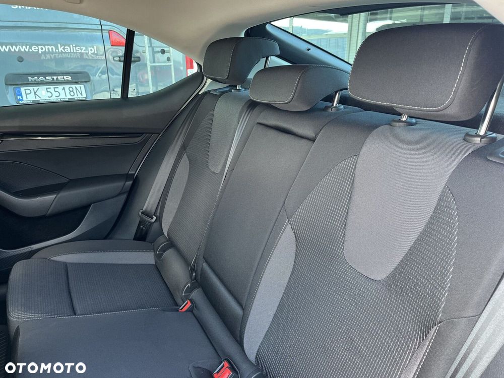 Skoda Octavia 2.0 TDI Selection DSG - 17