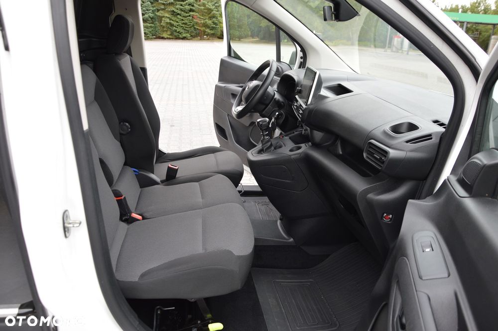 Toyota PROACE CITY LONG XL - 25