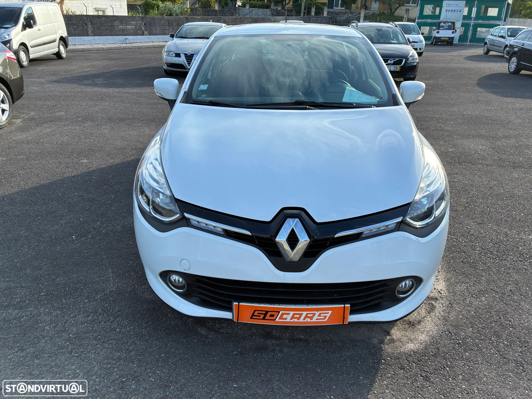 Renault Clio 1.5 dCi Dynamique S - 11