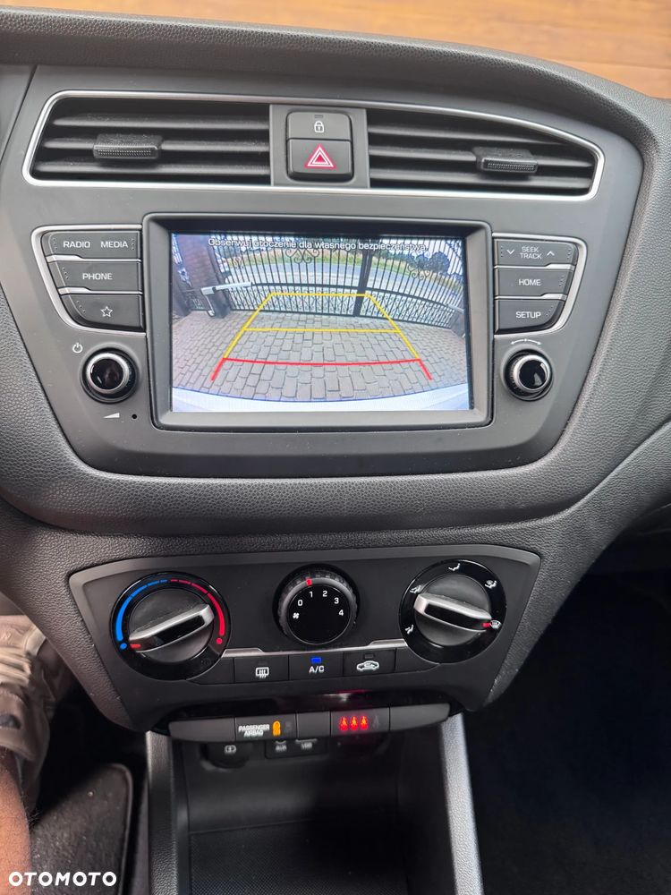 Hyundai i20 - 9