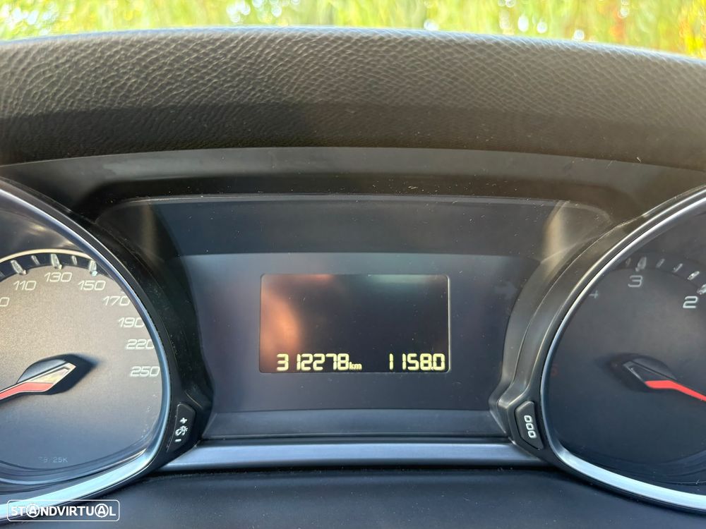 Peugeot 308 SW 1.6 BlueHDi Allure - 15