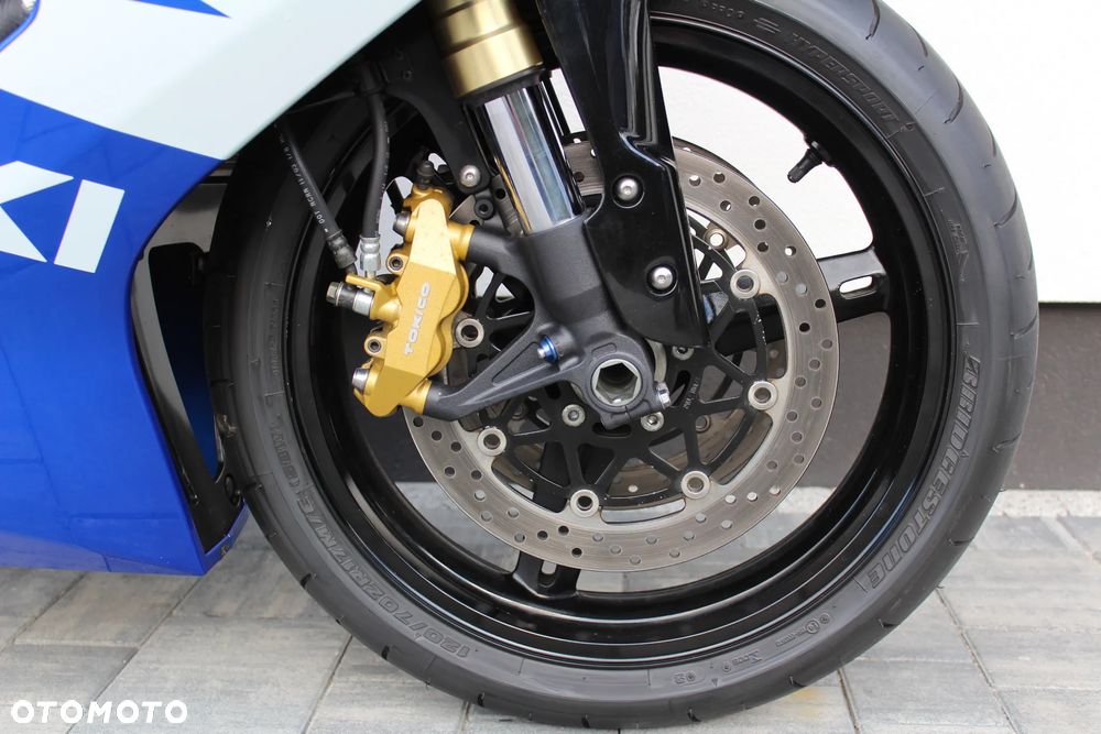 Suzuki GSX-R - 16