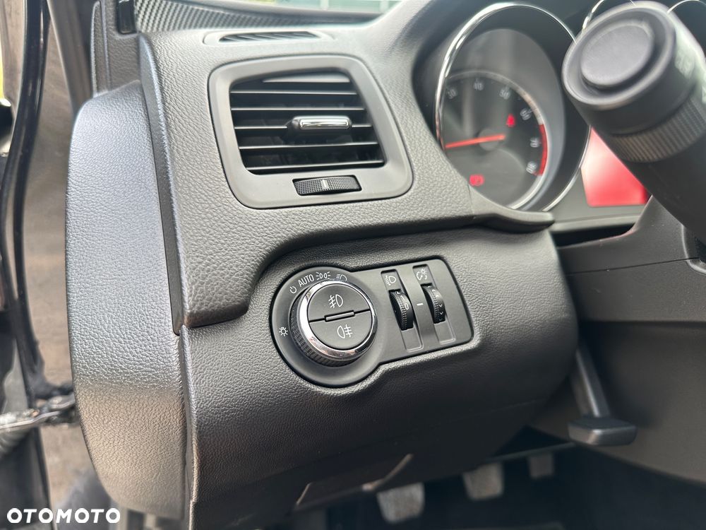 Opel Insignia 1.8 Elegance - 27