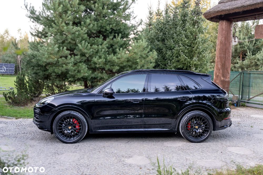 Porsche Cayenne GTS - 8