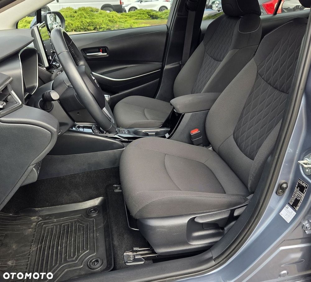Toyota Corolla - 31