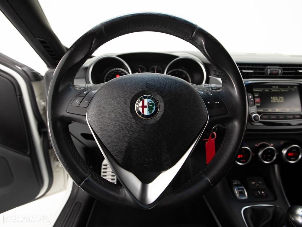 Alfa Romeo Giulietta - 13
