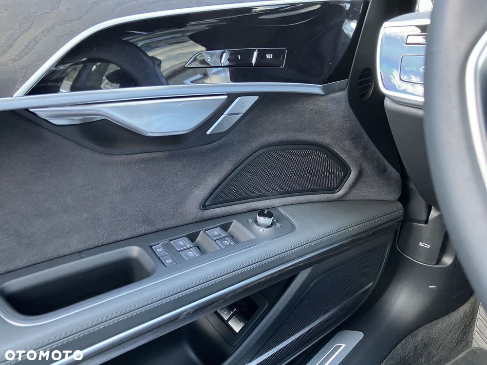 Audi A8 - 23