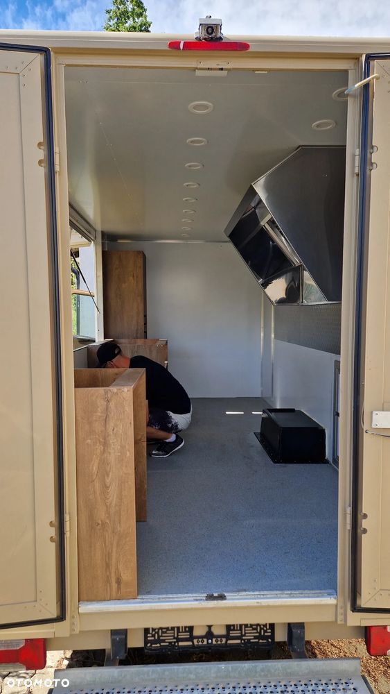 Iveco Food Truck Sklep Bar Specjalny - 6