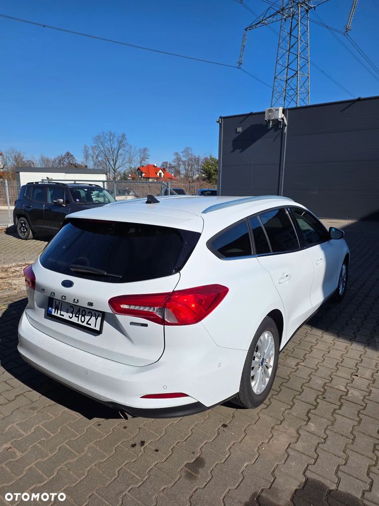 Ford Focus 1.0 EcoBoost Titanium X - 4