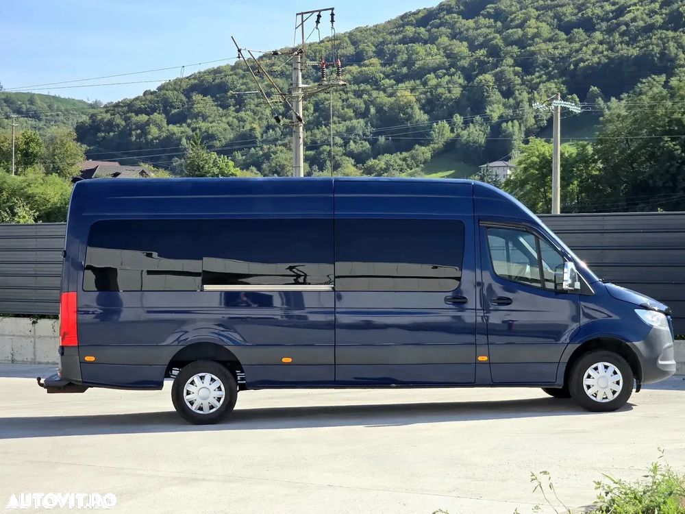 Mercedes-Benz Sprinter - 14