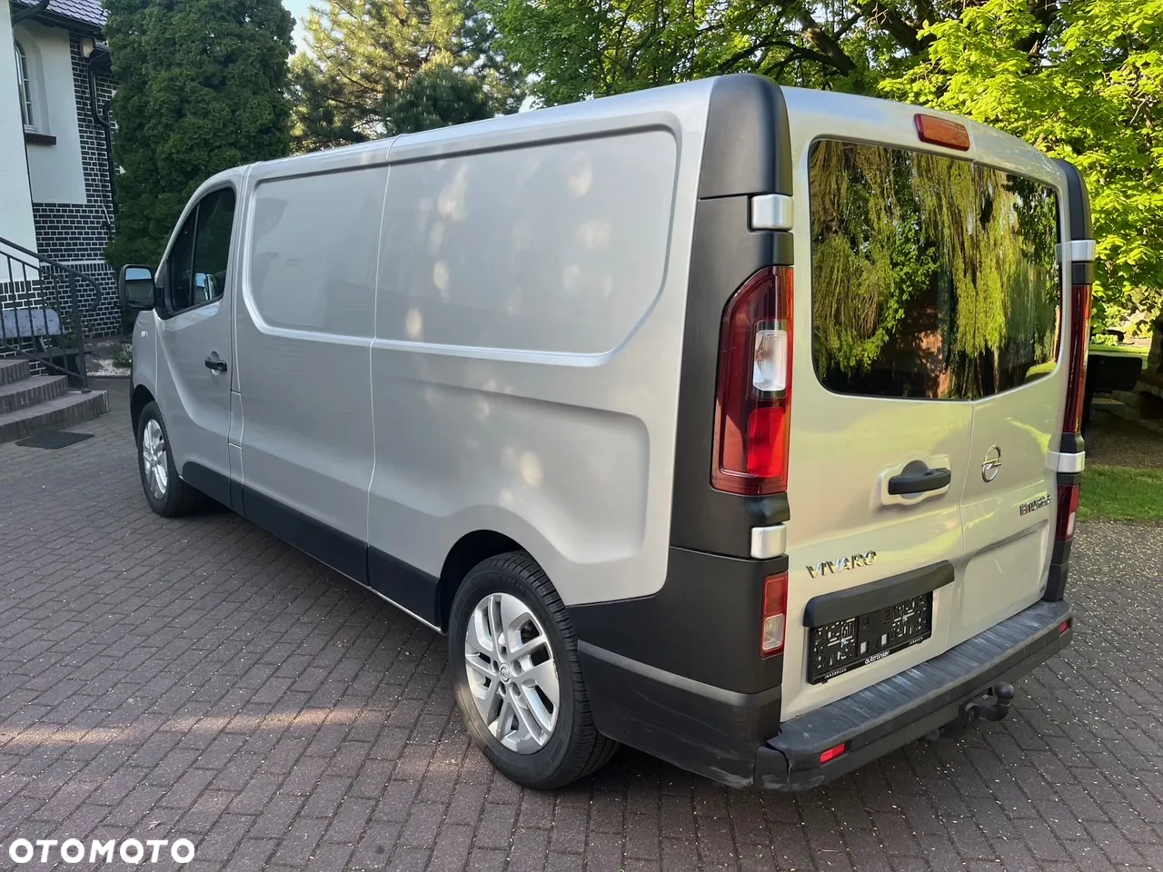Opel Vivaro - 2