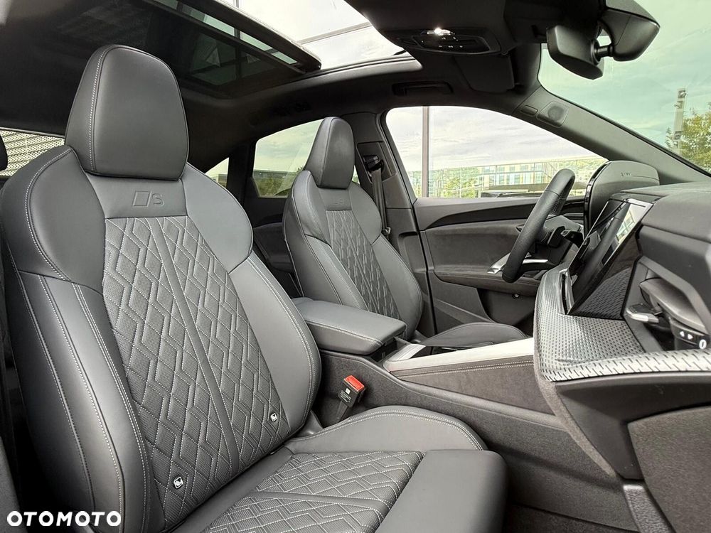 Audi Q5 Sportback - 27