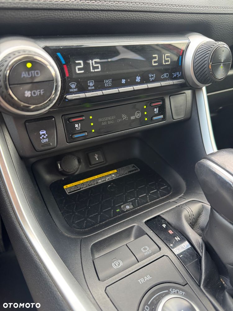Toyota RAV4 2.5 Hybrid Executive 4x4 - 27