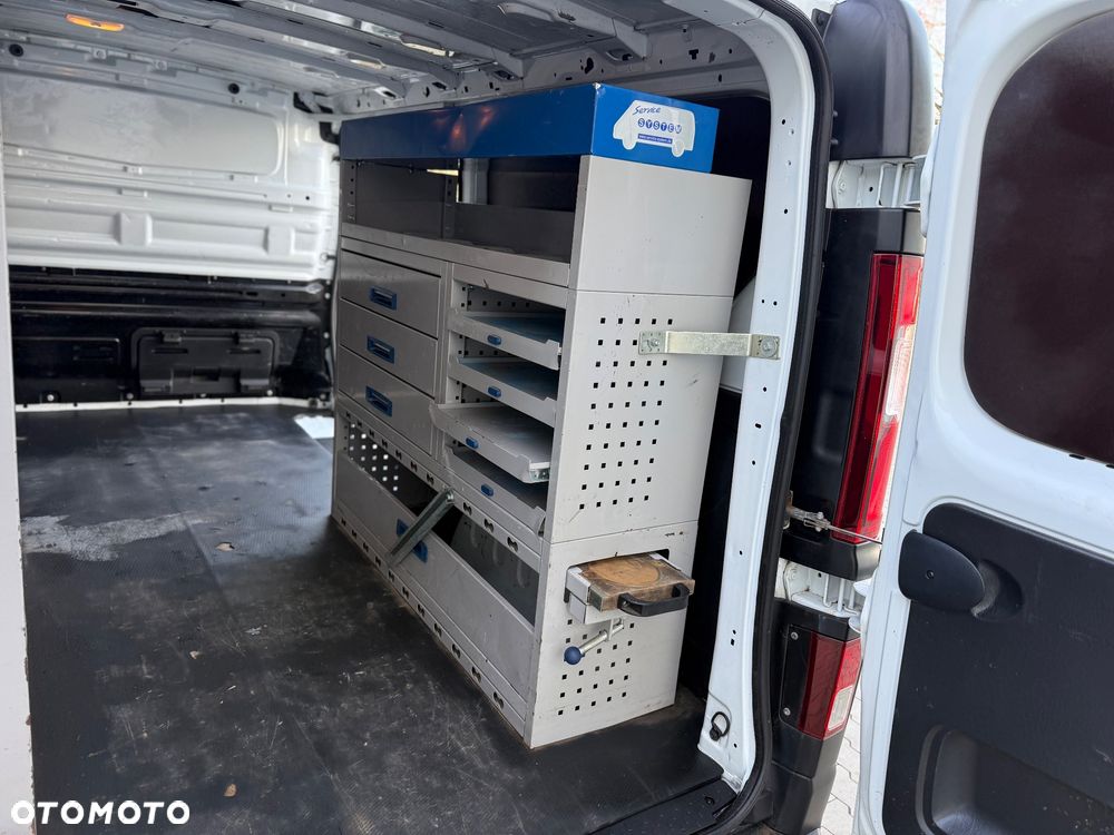 Opel Vivaro - 31