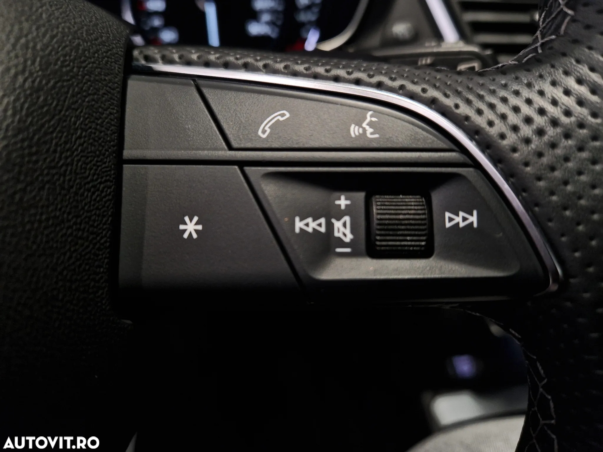 Audi Q5 55 TFSIe quattro S tronic S line - 19