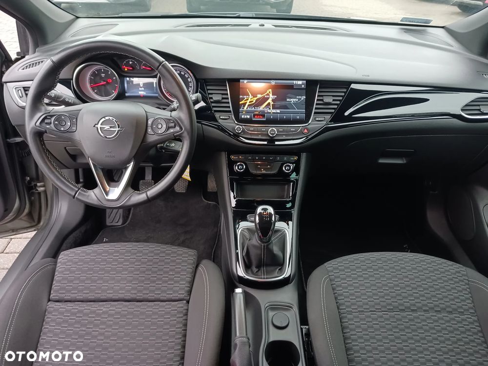 Opel Astra 1.4 T Elite - 7