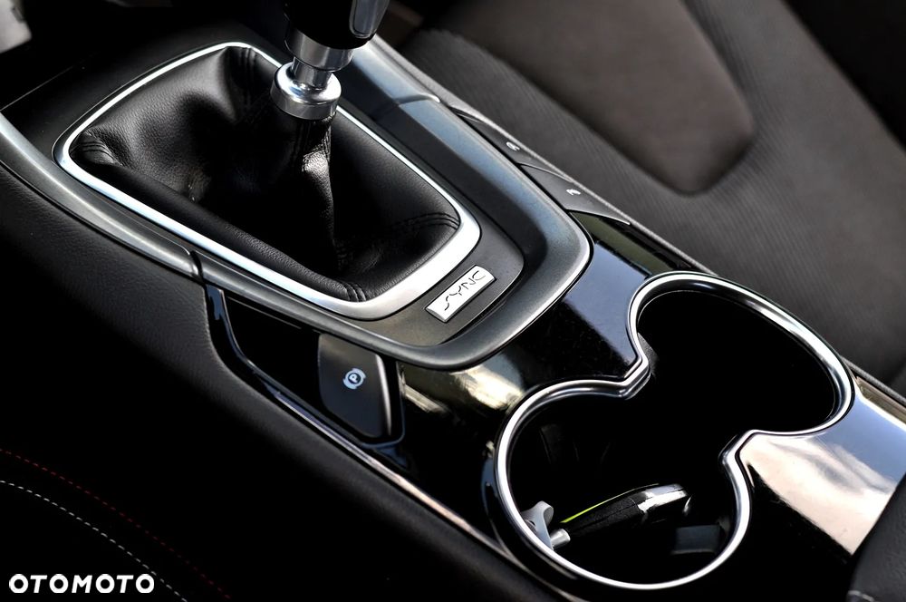 Ford Mondeo 2.0 TDCi ST-Line - 35