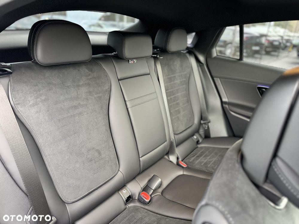 Mercedes-Benz GLC 220 d 4Matic 9G-TRONIC AMG Line Advanced - 13