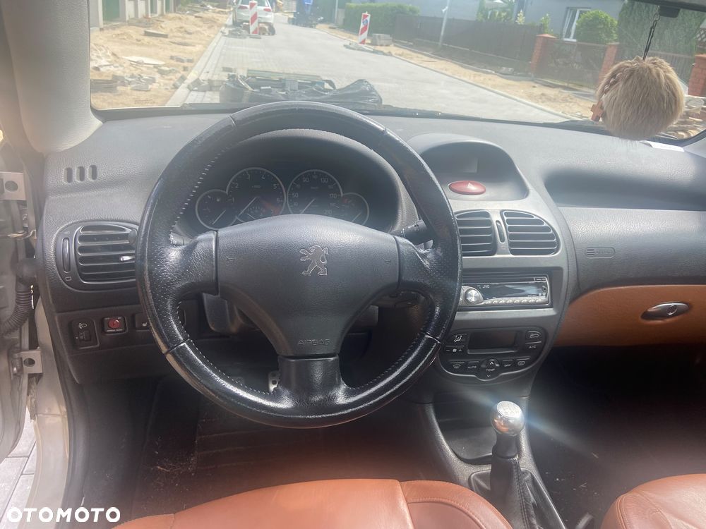 Peugeot 206 CC - 4