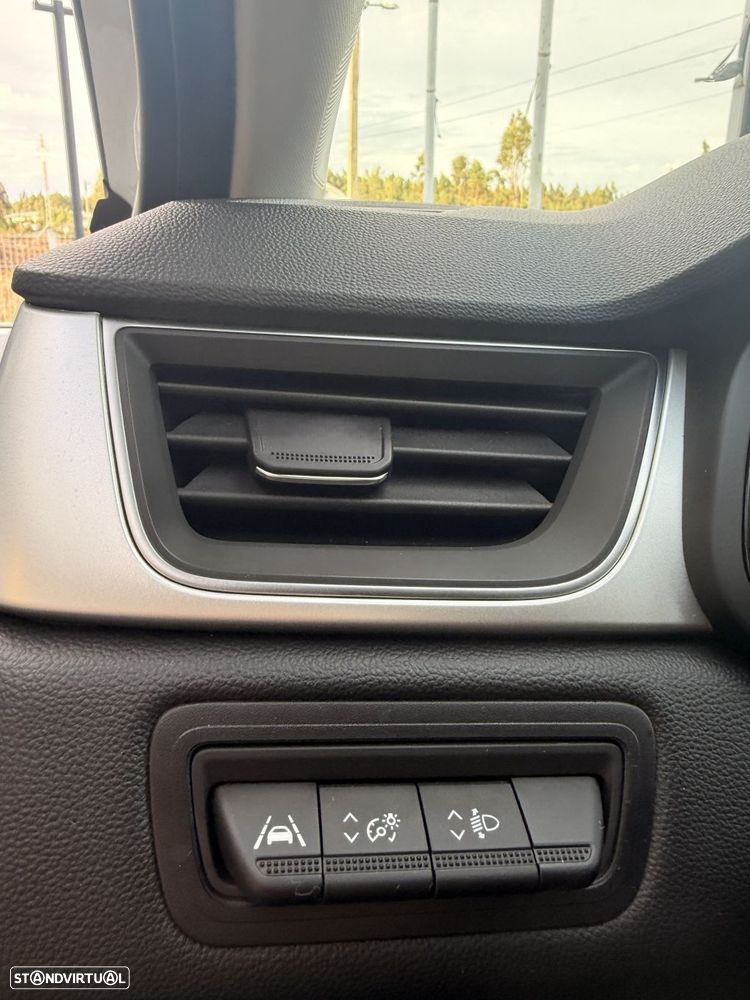Renault Captur 1.0 TCe Techno - 8