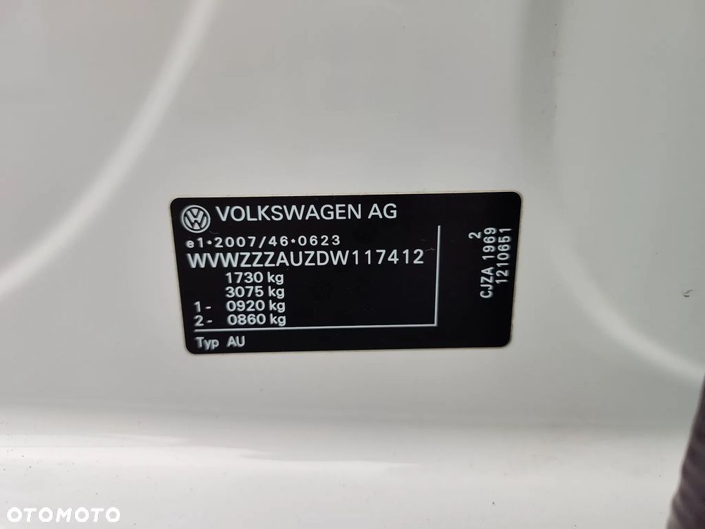 Volkswagen Golf - 28
