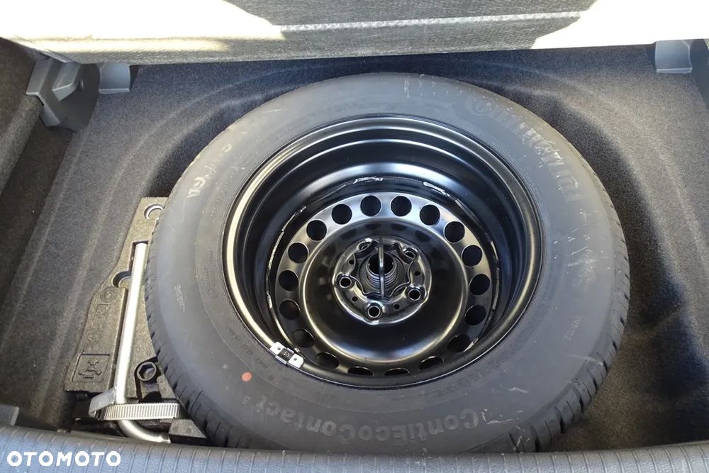 Volkswagen Golf VII 1.6 TDI BMT Trendline - 26