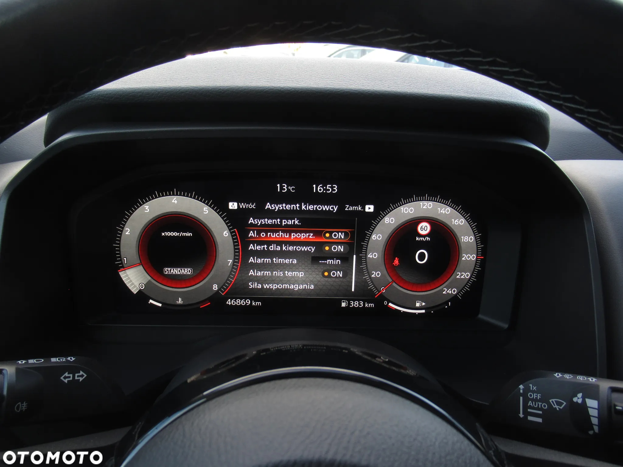 Nissan Qashqai 1.3 DIG-T N-Connecta - 33