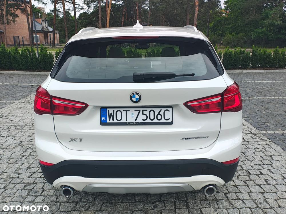 BMW X1 xDrive25i xLine - 7