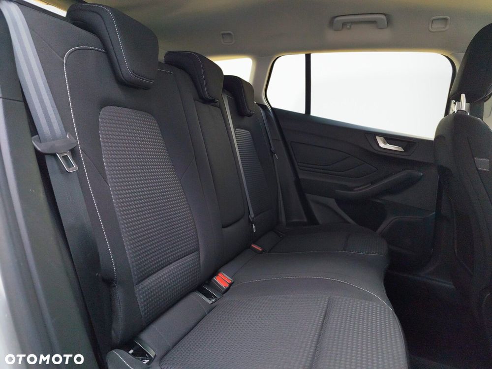 Ford Focus - 17
