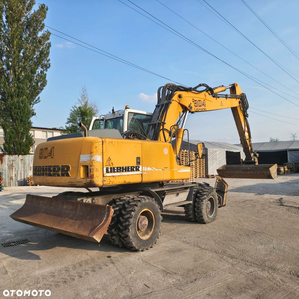 Liebherr 904C - 3