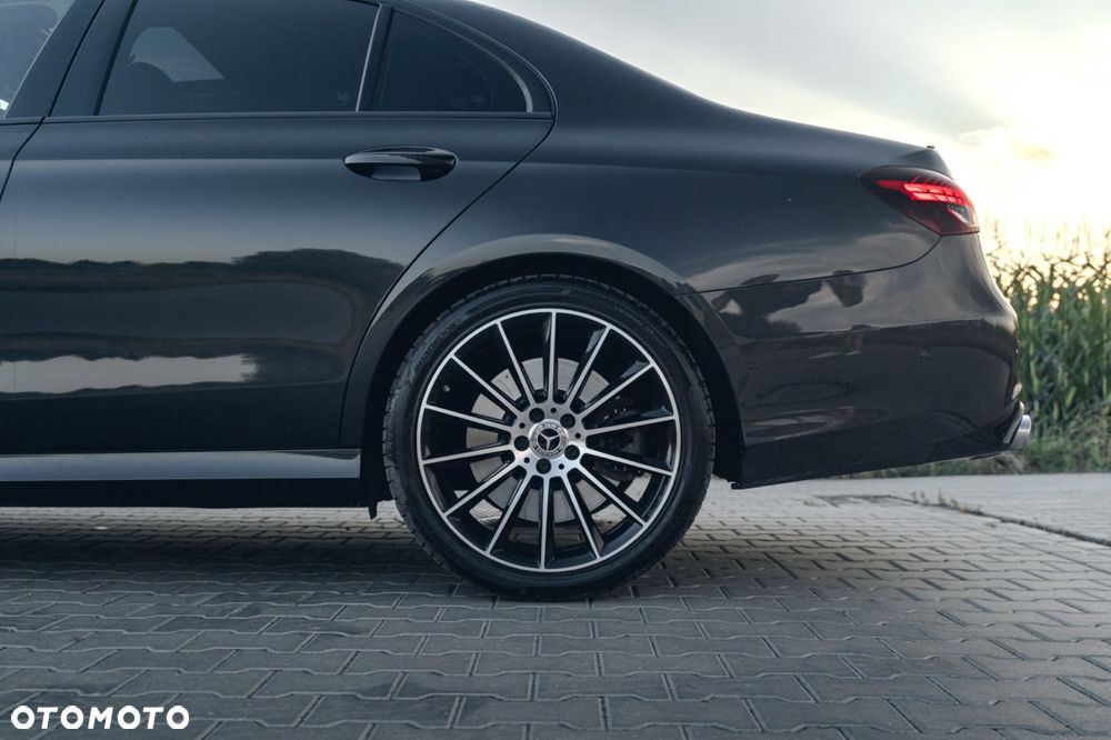 Mercedes-Benz Klasa E AMG 53 4-Matic+ - 15