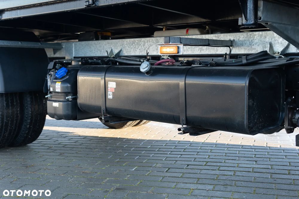 Isuzu M27 Final Edition - 25