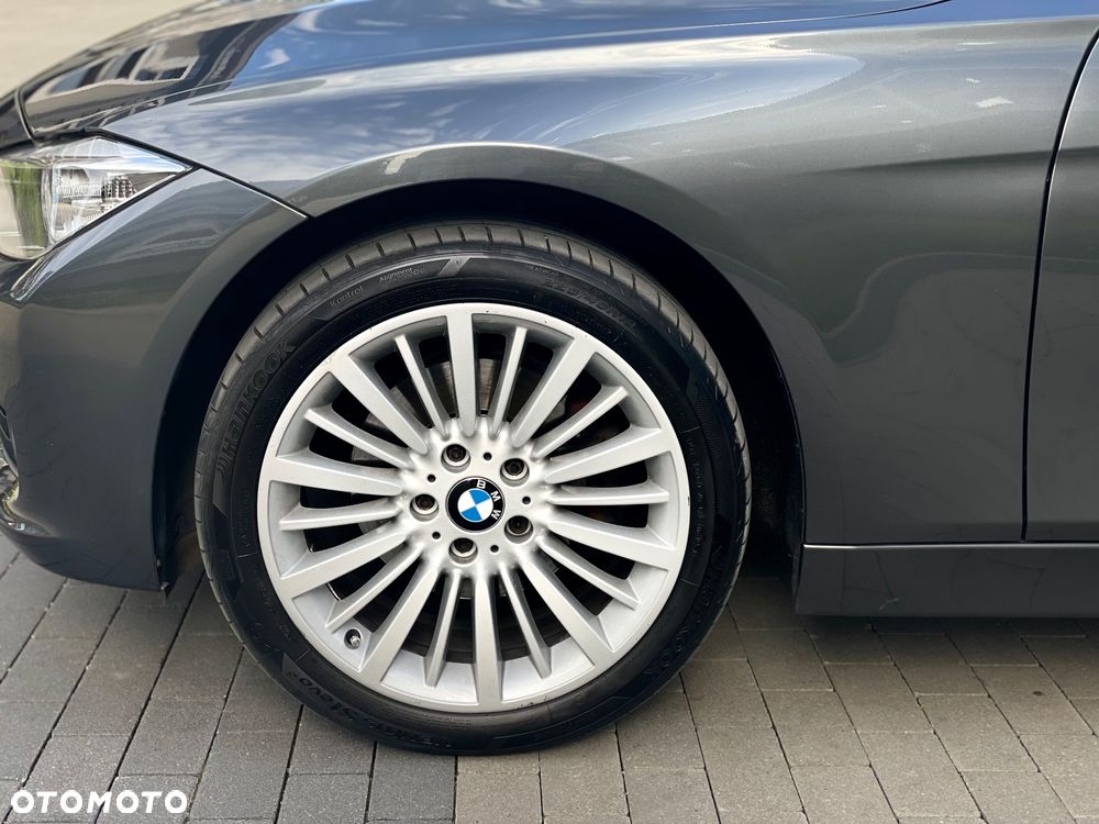 BMW Seria 3 - 12
