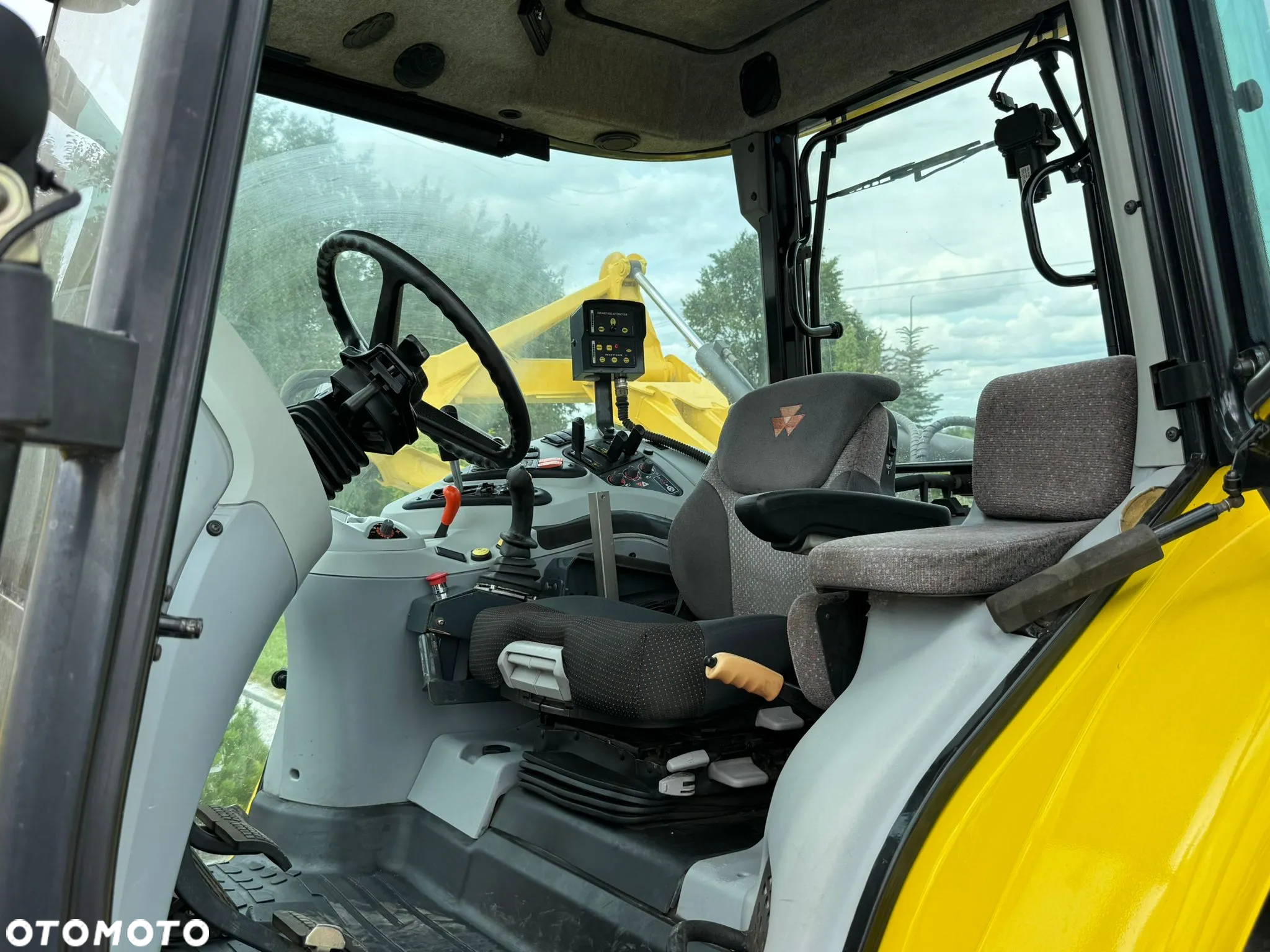 Massey Ferguson 6445 - 16