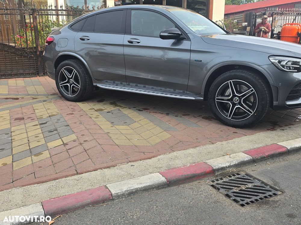 Mercedes-Benz GLC Coupe 300 4MATIC - 7