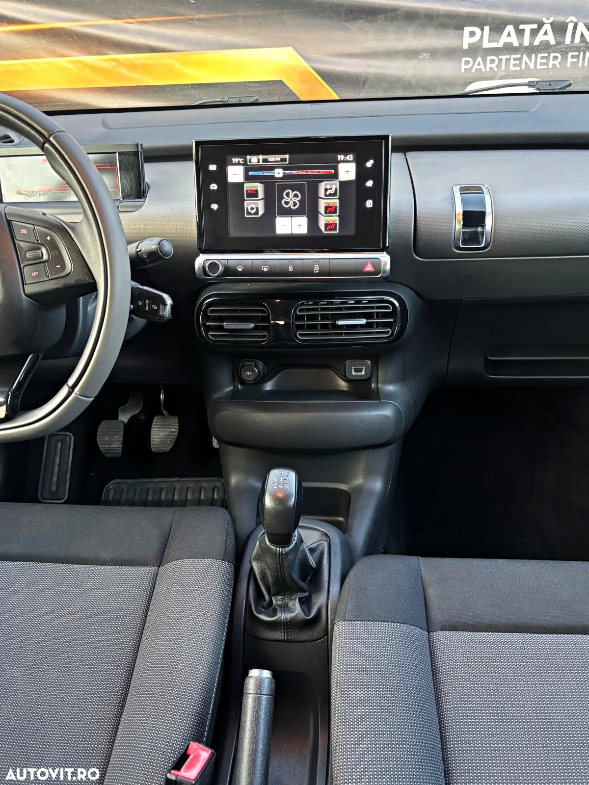 Citroën C4 Cactus PureTech 82 Business Class - 21