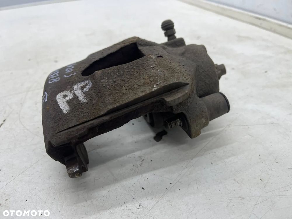 Zacisk hamulcowy VW Golf IV V VI Polo III IV Audi A3 8l 8p Leon I II Ibiza III IV Fabia I II III Octavia I II Caddy III 97-12r. prawy przedni jarzmo - 8