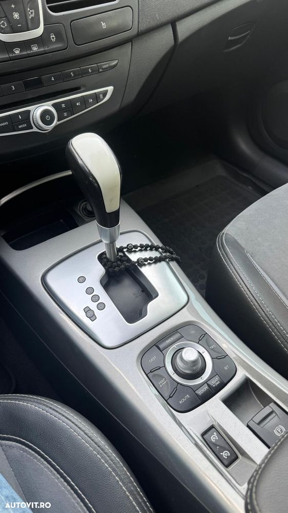 Renault Laguna dCi 175 FAP Aut. Bose Edition - 15