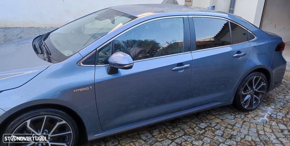 Toyota Corolla SD 1.8 Hybrid Luxury - 4