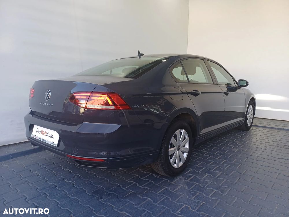 Volkswagen Passat 1.5 TSI ACT DSG Trendline - 30