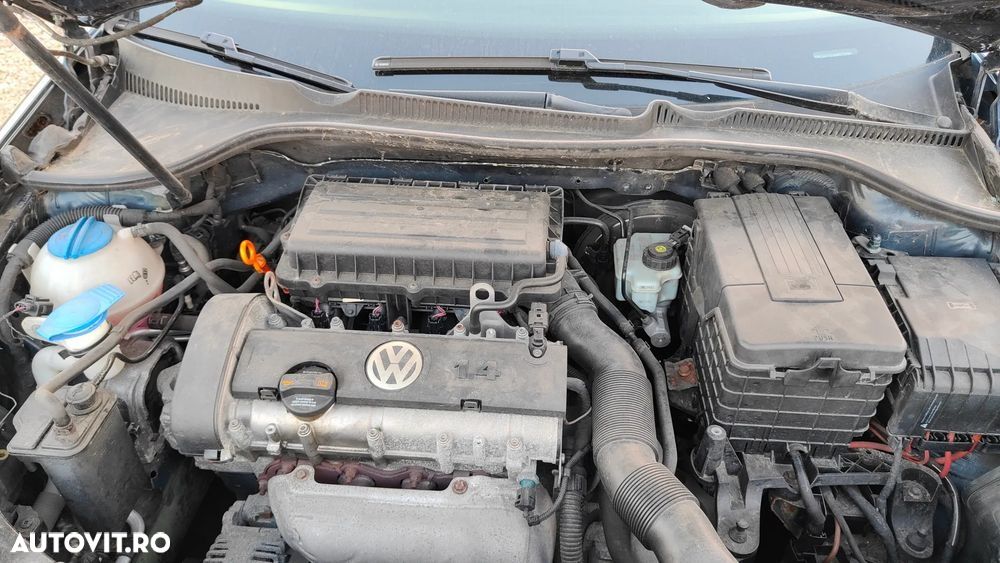 Volkswagen Golf - 11