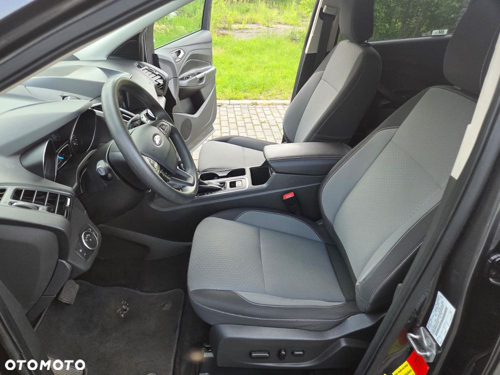 Ford Kuga - 30