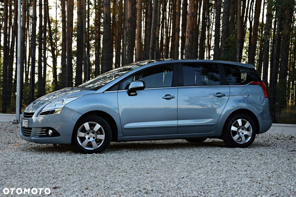 Peugeot 5008 - 13