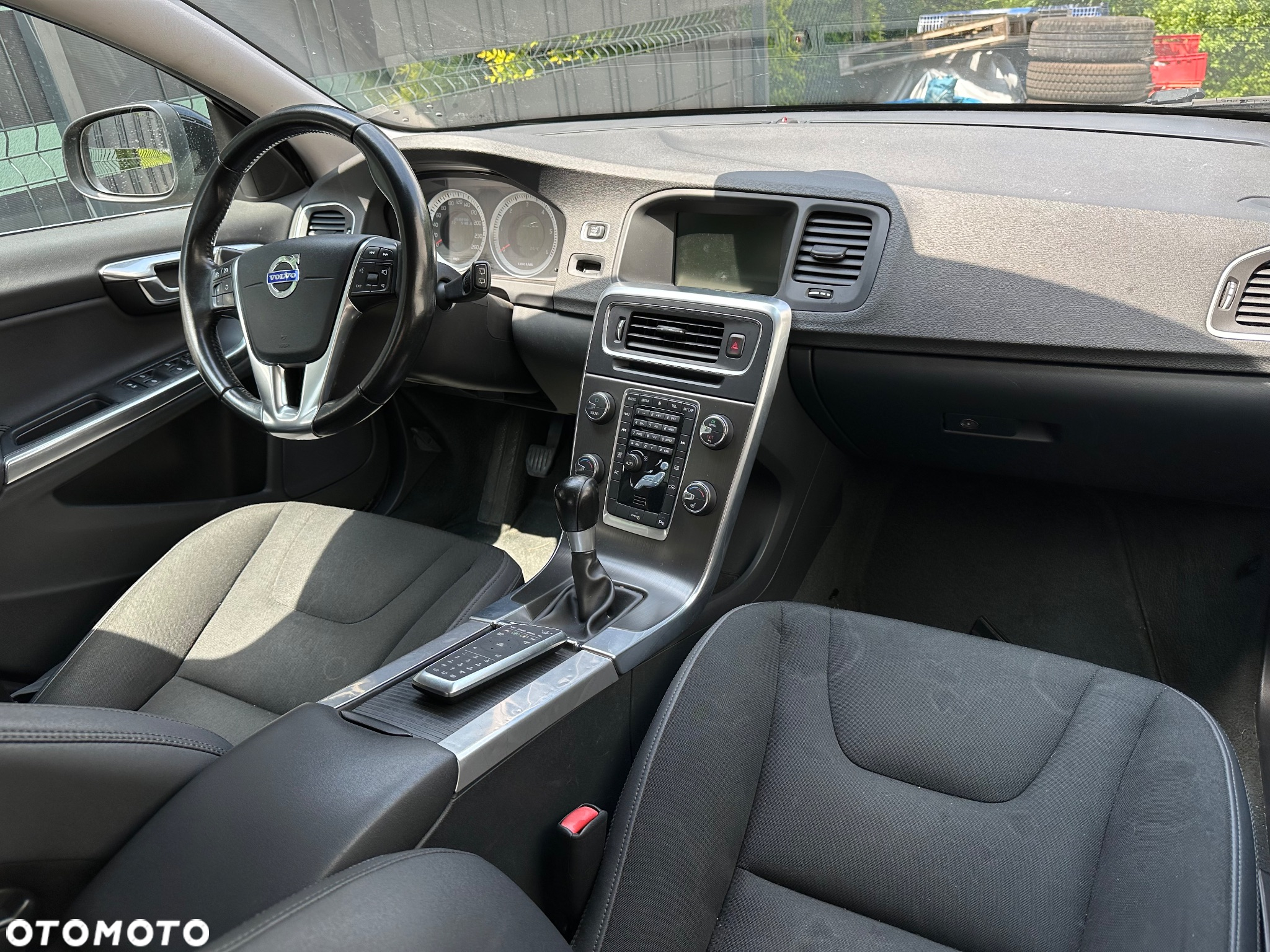 Volvo V60 D2 Momentum - 17