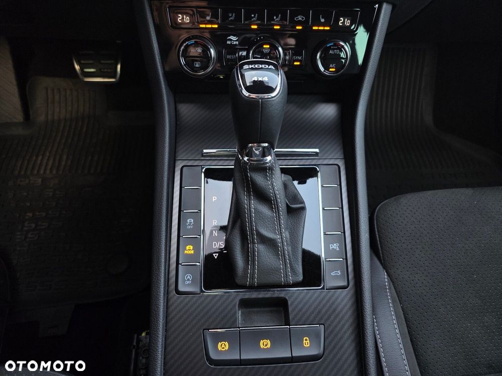 Skoda Superb 2.0 TSI 4x4 Sportline DSG - 23