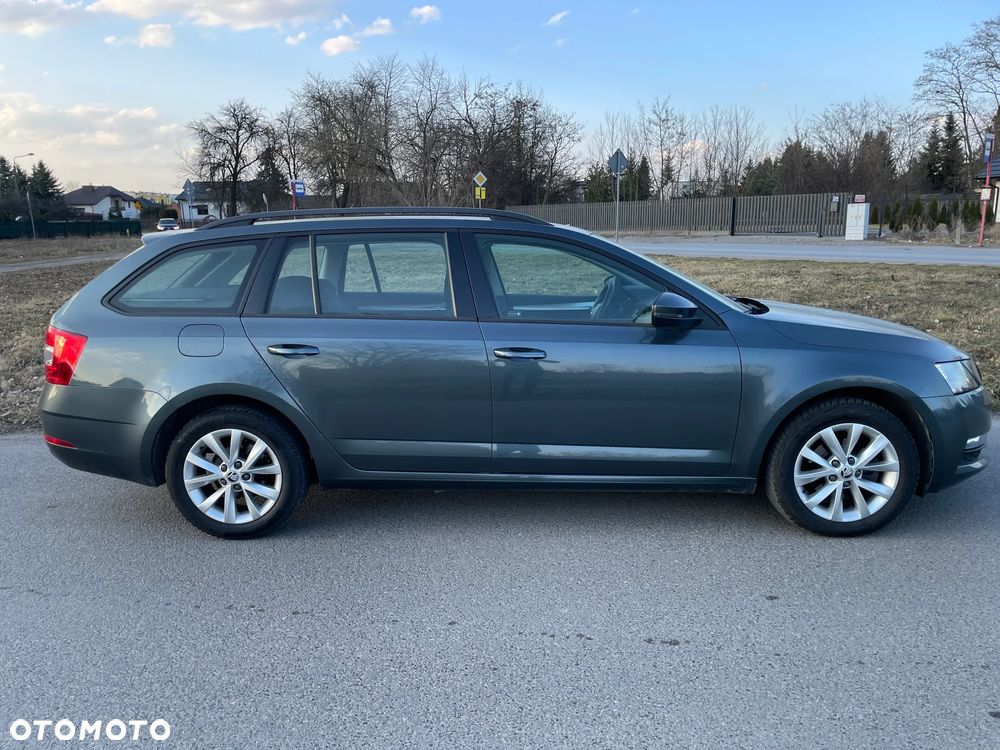 Skoda Octavia 1.6 TDI Ambition - 5
