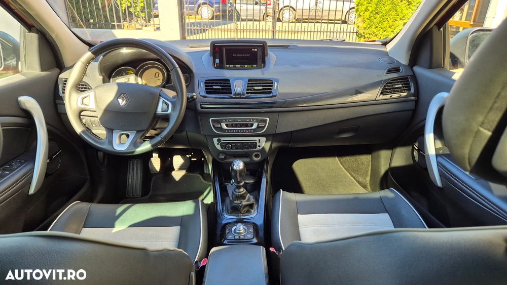 Renault Megane ENERGY dCi 110 Start & Stop Bose Edition - 6