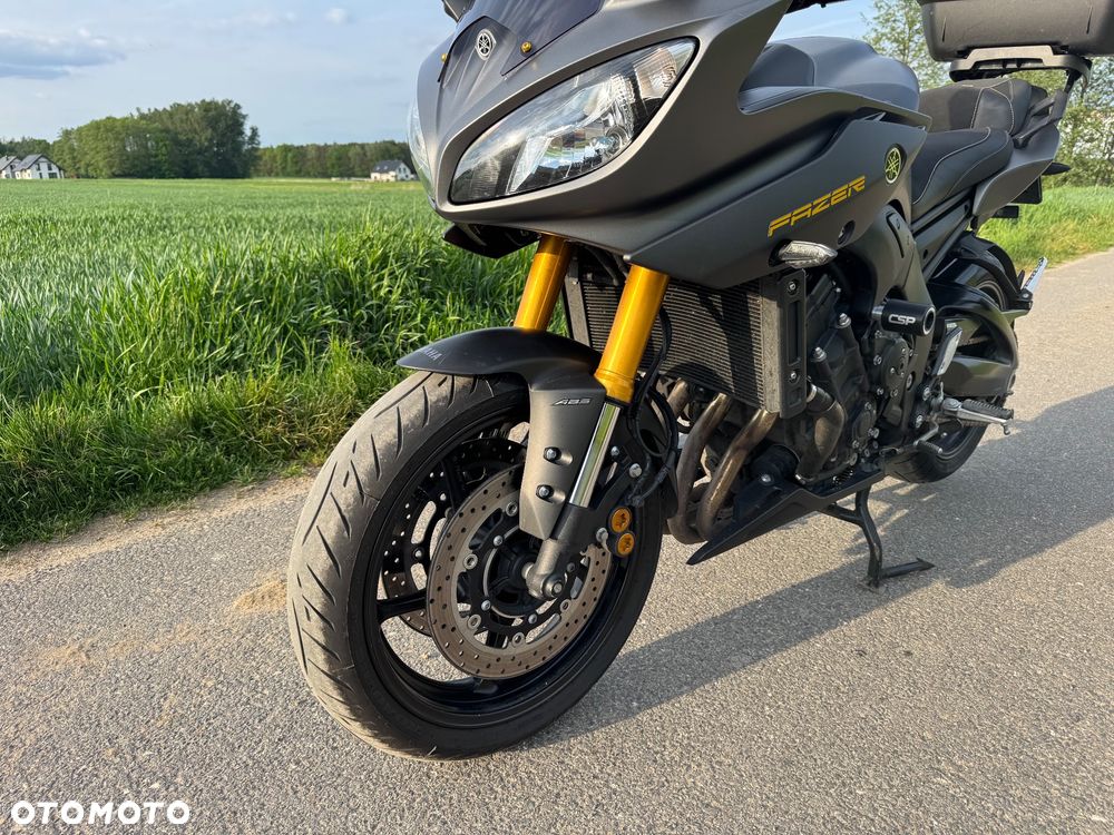 Yamaha FZ8 - 2