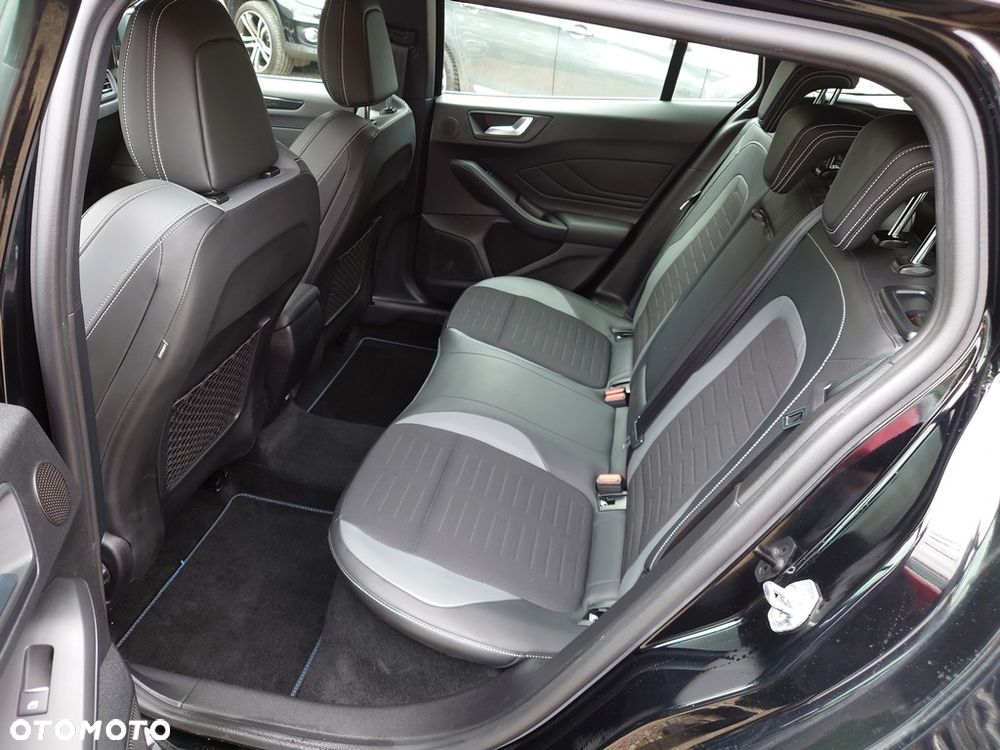 Ford Focus 2.0 EcoBlue ST - 10