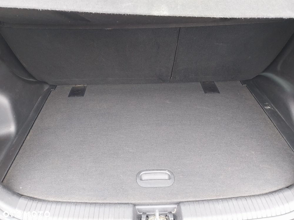 Kia Venga 1.6 CVVT Platinum Edition - 17